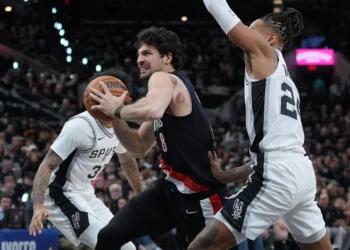 El israelí Nickeil gana el premio al Jugador Revelación de la NBA