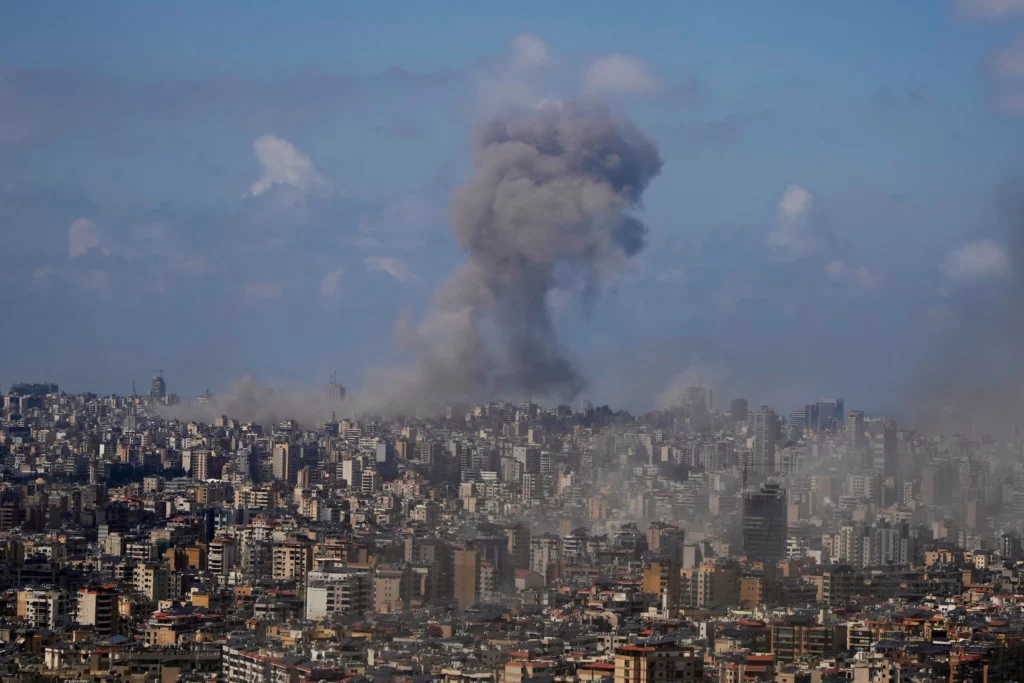 Israel lanzó su mayor oleada de bombardeos contra Hezbolá