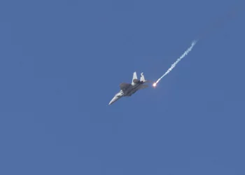 Israel lanza una nueva oleada de bombardeos contra Hezbolá en Beirut