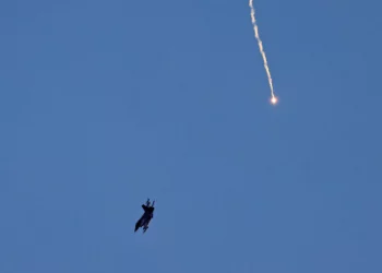 Israel ataca en Tabriz un lanzador iraní y evitó un disparo