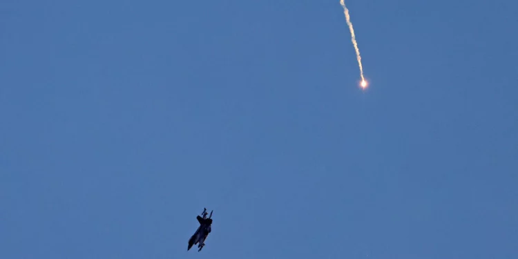 Israel ataca en Tabriz un lanzador iraní y evitó un disparo