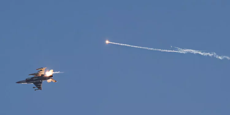 Líbano reporta un ataque aéreo israelí cerca de Tiro