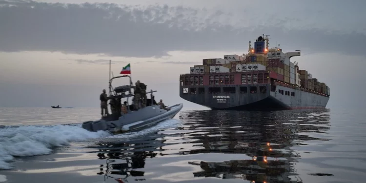 Trump ordena a sus asesores que se preparen para un bloqueo prolongado de Irán