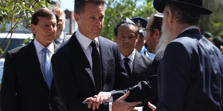 Minns asume fallas del estado tras el ataque antisemita en Bondi
