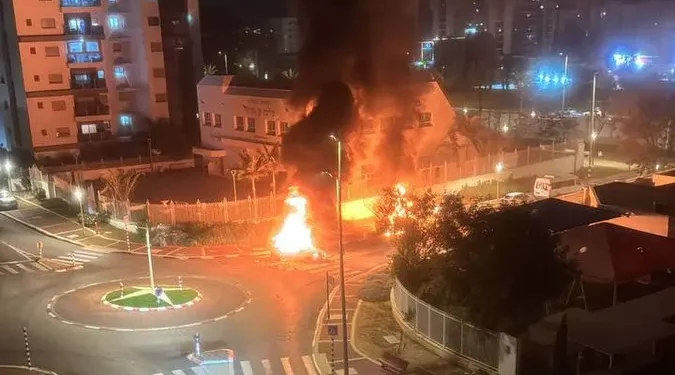 Tres heridos por cohetes de Hezbolá en el norte de Israel antes del alto el fuego