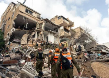 Cuatro cadáveres entre los escombros de edificio de Haifa alcanzado por misil iraní