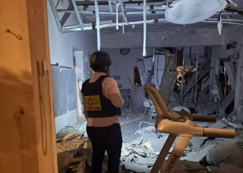 Diez impactos de bomba de racimo iraní en Israel