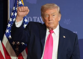 Trump amenaza con destruir puentes y centrales eléctricas de Irán si rechaza el acuerdo