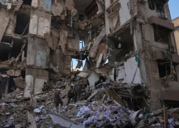 Líbano eleva a 303 los muertos por los ataques israelíes del lunes