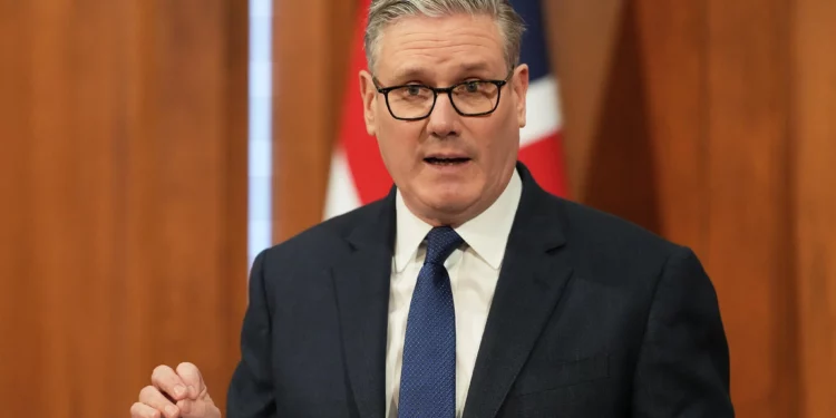 Londres reúne a 35 países para abordar la reapertura del estrecho de Ormuz