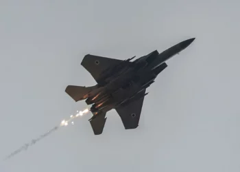 Israel bombardea centros de mando de la Fuerza Quds iraní en Beirut