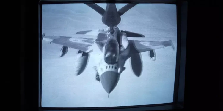 El ejército israelí difundió imágenes de las operaciones de reabastecimiento en vuelo de la Escuadrilla 120 de la Fuerza Aérea