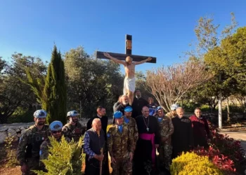 La FPNUL sustituye estatua de Jesús destrozada por soldado FDI