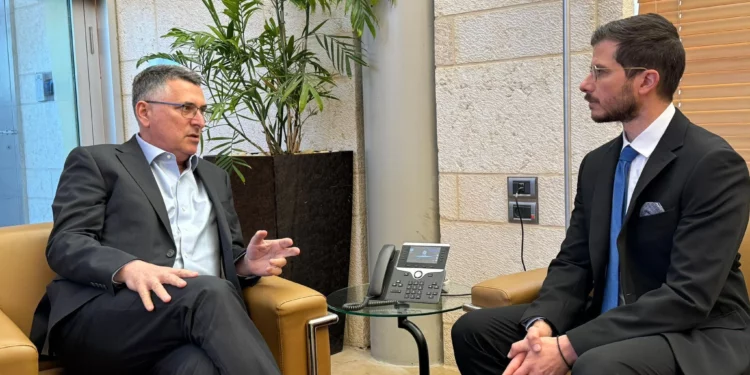 Israel crea cargo de enviado especial al mundo cristiano y designa a George Deek