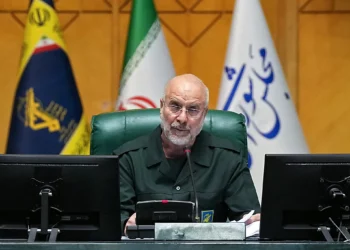 Ghalibaf: El bloqueo estadounidense pretende “provocar nuestro colapso”
