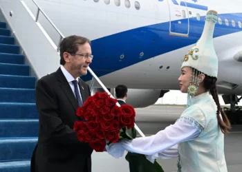 Herzog visita Kazajistán y destaca los vínculos entre ambos países
