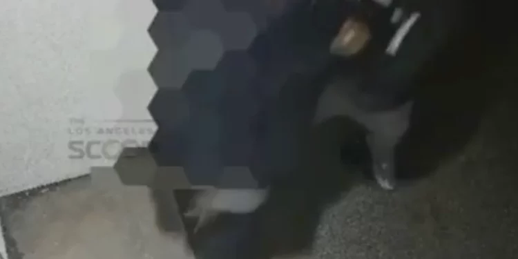 Investigan como delito de odio el ataque a un judío en Los Ángeles