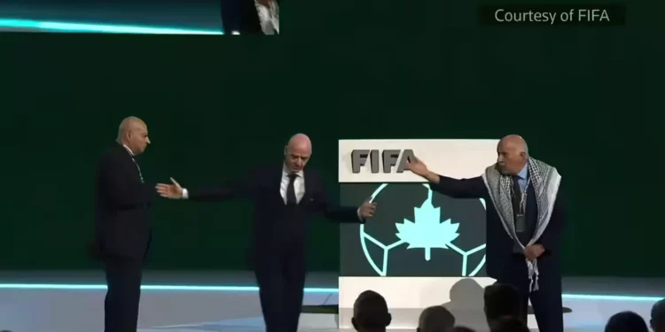 Presidente de la federación palestina niega el saludo al representante israelí en la FIFA