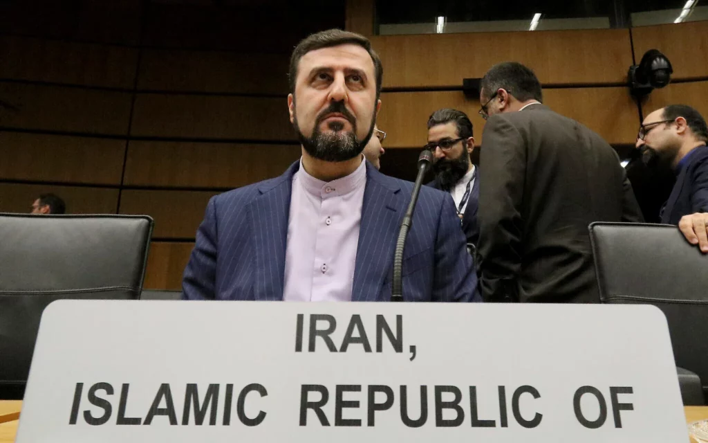 Irán acusa a Trump de amenazar con cometer crímenes de guerra