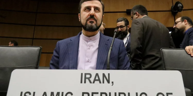 Irán acusa a Trump de amenazar con cometer crímenes de guerra