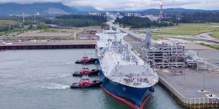 KKR, Apollo y Blackstone pujan por una parte de LNG Canada