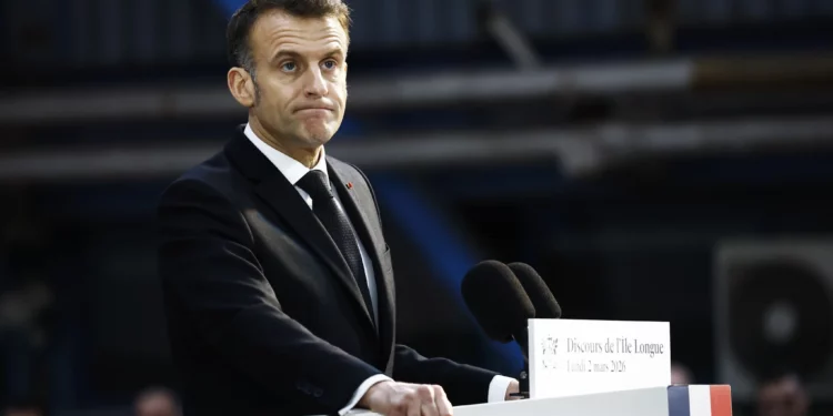 Macron exige que Israel “respete la soberanía” del Líbano