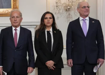 Israel invoca el Día del Holocausto al abrir las negociaciones con el Líbano en Washington