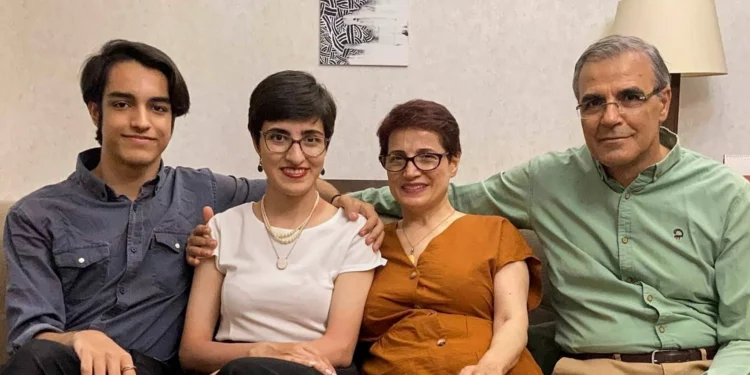 Irán ha detenido a la galardonada abogada defensora de los derechos humanos Nasrin Sotoudeh