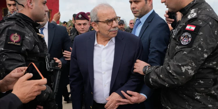 El primer ministro del Líbano afirma que su país es víctima de una “guerra ajena”