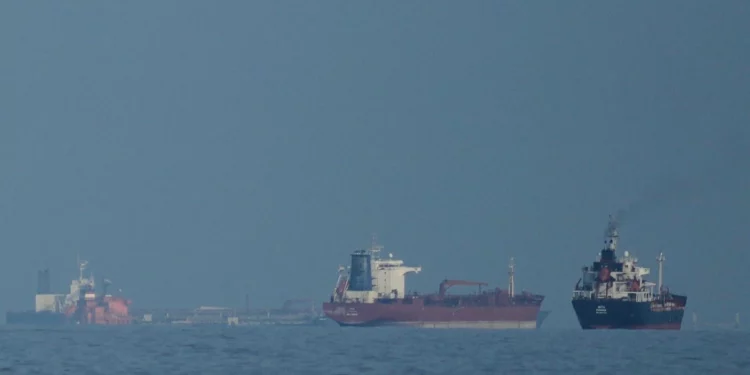 EE. UU. no renovará la flexibilización temporal de sanciones sobre el petróleo iraní