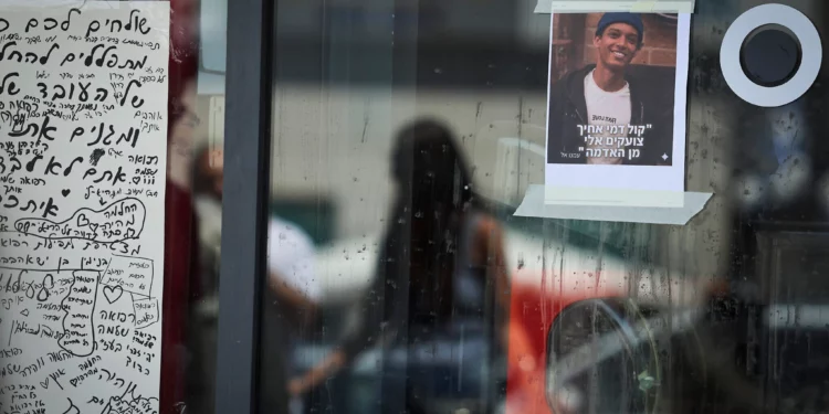 Pizza Hut seguirá pagando el sueldo a familia de empleado asesinado