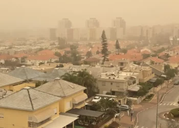 Israel bajo una nube de polvo en plena Pascua