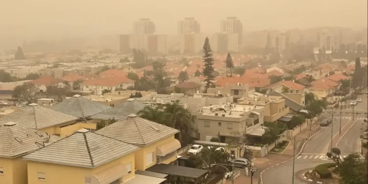 Israel bajo una nube de polvo en plena Pascua