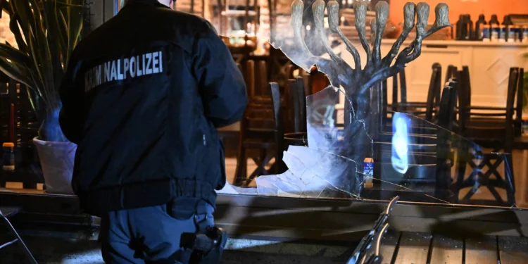 La policía investiga como antisemita un ataque a un restaurante israelí en Múnich