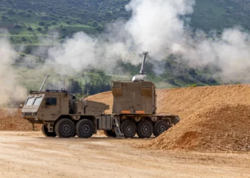 Israel despliega por primera vez en combate su nuevo obús Ro'em en el Líbano