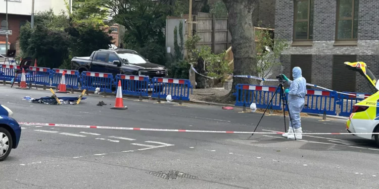 Sadiq Khan condena el “atroz ataque contra dos londinenses judíos”