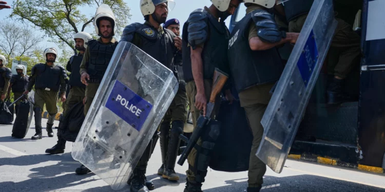 Islamabad blinda sus calles antes de las conversaciones entre EE. UU. e Irán