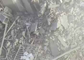 Sinagoga en Teherán dañada por ataques que Irán atribuye a Israel