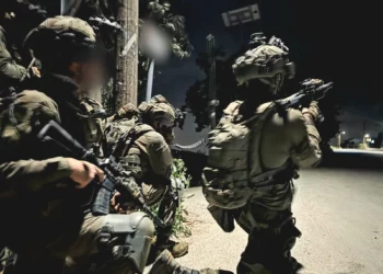 Las FDI asaltaron complejo de Hezbolá en Dibbine antes del alto el fuego