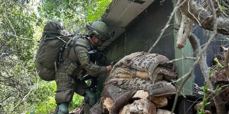 Israel destruye posiciones de combate de Hezbolá en el monte Dov