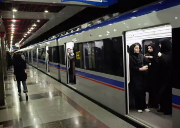 FDI emiten advertencia urgente a iraníes para evitar viajes en tren