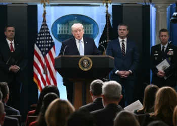 El presidente de Estados Unidos, Donald Trump, afirmó que Estados Unidos podría destruir completamente Irán en una sola noche