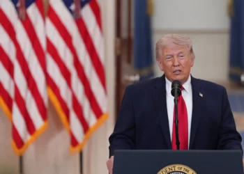 Tras atacar un puente: Trump insta a Irán a llegar a un acuerdo “antes de que sea demasiado tarde”
