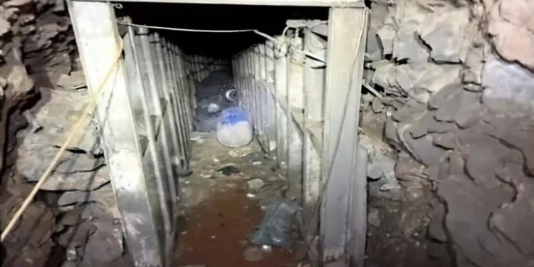 Israel destruye con 24 toneladas de explosivos un túnel de Hezbolá