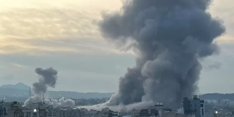 Un ataque alcanza el complejo de la antigua embajada de EE. UU. en Teherán