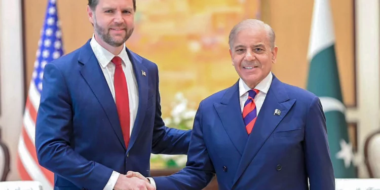 La Casa Blanca afirma que Vance viajará a Pakistán