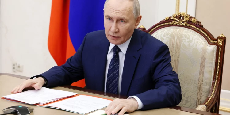 Putin decreta una tregua de Pascua con Ucrania hasta el 12 de abril