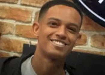 Siete menores arrestados por asesinato de hombre en Petah Tikva