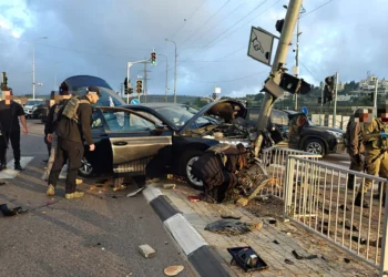 Coche de seguridad oficial atropella y mata a adolescente palestino