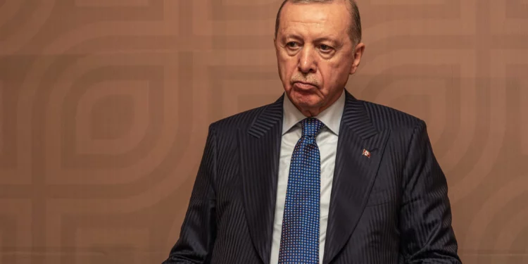 El presidente de Turquía, Recep Tayyip Erdogan, asiste a una ceremonia de firma durante su visita oficial al Palacio Nacional en Addis Abeba, Etiopía, el 17 de febrero de 2026. (Marco Simoncelli/AFP)